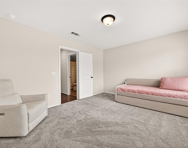 5134 Aedan Oak Street - Photo Thumbnail 40