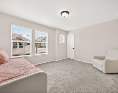 5134 Aedan Oak Street - Photo Thumbnail 39