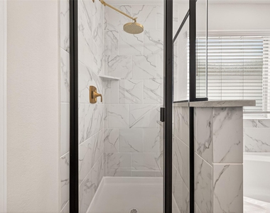 5134 Aedan Oak Street - Photo Thumbnail 32