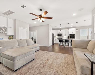 5134 Aedan Oak Street - Photo Thumbnail 6
