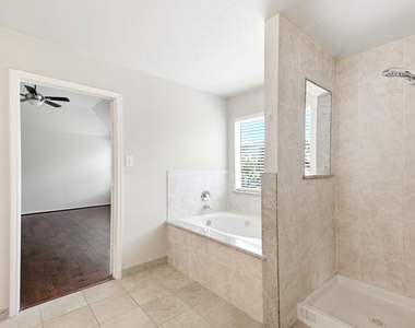 3126 Waters View Drive - Photo Thumbnail 32