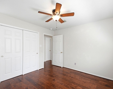 3126 Waters View Drive - Photo Thumbnail 40