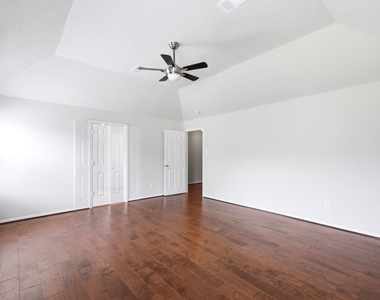 3126 Waters View Drive - Photo Thumbnail 30