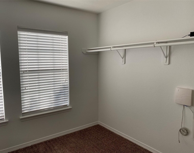 10930 Reston Point Drive - Photo Thumbnail 16