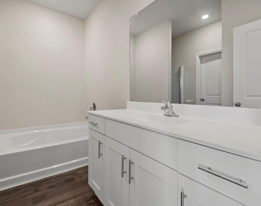 15450 Maple Terrace Drive - Photo Thumbnail 13
