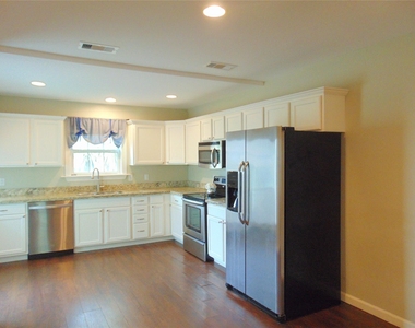 1914 52nd Street - Photo Thumbnail 13