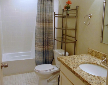 1914 52nd Street - Photo Thumbnail 3