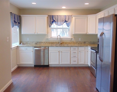 1914 52nd Street - Photo Thumbnail 12