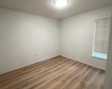 153 Rosedale Avenue - Photo Thumbnail 8
