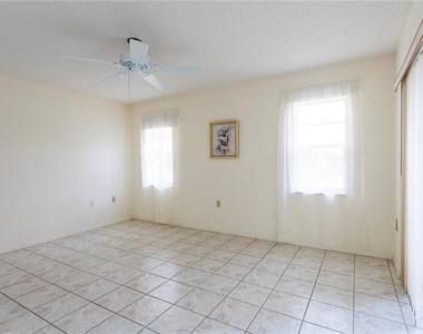 3840 Staysail Lane - Photo Thumbnail 16