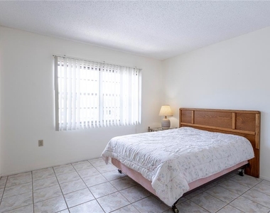 3840 Staysail Lane - Photo Thumbnail 25