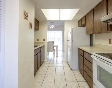 3840 Staysail Lane - Photo Thumbnail 9