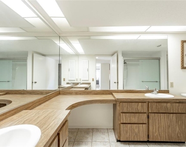 3840 Staysail Lane - Photo Thumbnail 22