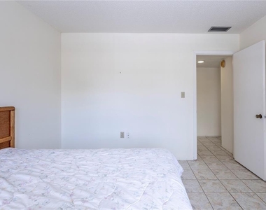 3840 Staysail Lane - Photo Thumbnail 27