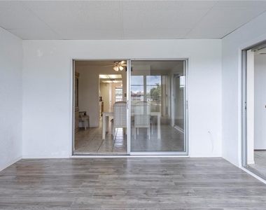 3840 Staysail Lane - Photo Thumbnail 35