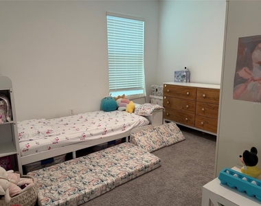 10866 Quail Grove Way - Photo Thumbnail 9