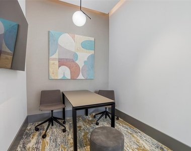 275 1st Avenue S - Photo Thumbnail 31