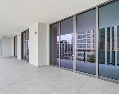 275 1st Avenue S - Photo Thumbnail 22