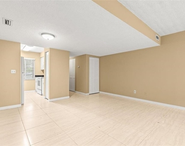 7510 Presley Place - Photo Thumbnail 10