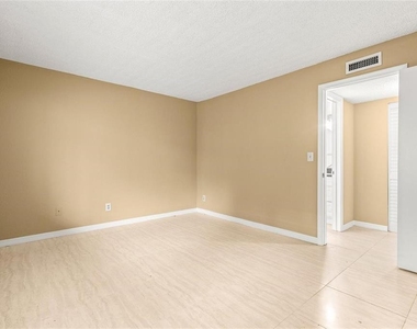 7510 Presley Place - Photo Thumbnail 5