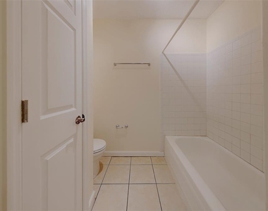 222 Pompano Drive Se - Photo Thumbnail 20