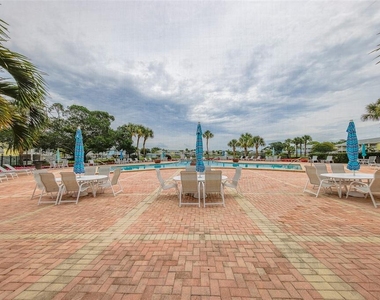 222 Pompano Drive Se - Photo Thumbnail 44