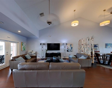 222 Pompano Drive Se - Photo Thumbnail 34