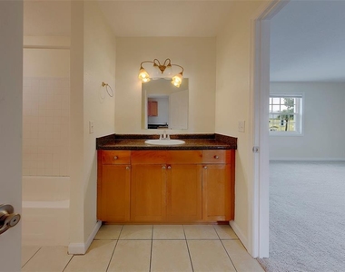 222 Pompano Drive Se - Photo Thumbnail 19