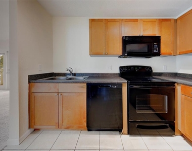 222 Pompano Drive Se - Photo Thumbnail 9