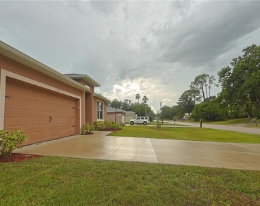 538 Vin Rose Circle Se - Photo Thumbnail 3