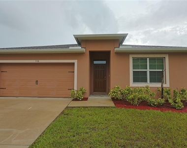 538 Vin Rose Circle Se - Photo Thumbnail 2