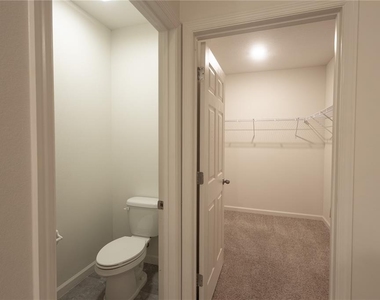 538 Vin Rose Circle Se - Photo Thumbnail 25
