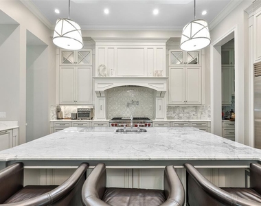 629 Riviera Drive - Photo Thumbnail 13