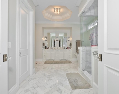 629 Riviera Drive - Photo Thumbnail 31