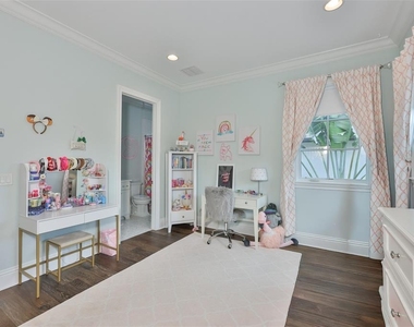 629 Riviera Drive - Photo Thumbnail 28