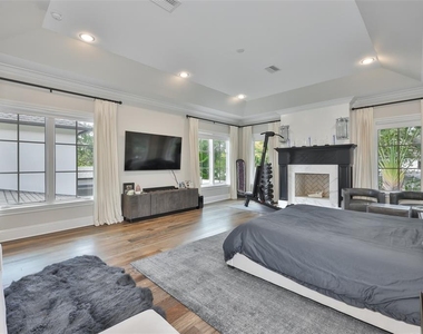 629 Riviera Drive - Photo Thumbnail 33