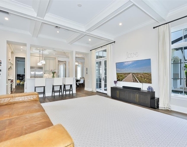 629 Riviera Drive - Photo Thumbnail 11