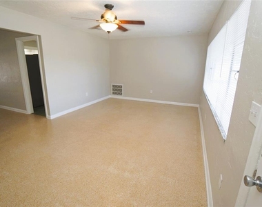 206 S West Shore Boulevard - Photo Thumbnail 1