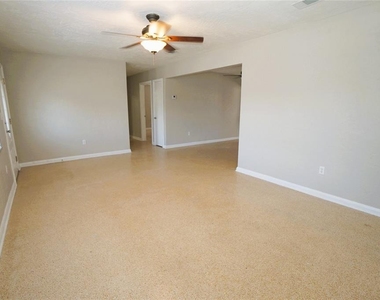 206 S West Shore Boulevard - Photo Thumbnail 3