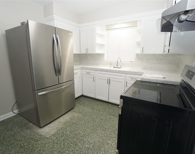 206 S West Shore Boulevard - Photo Thumbnail 6