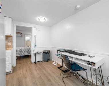 616 Dogwood Court - Photo Thumbnail 3