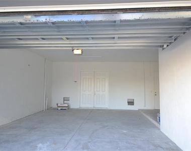 5728 Biscayne Court - Photo Thumbnail 50