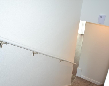 5728 Biscayne Court - Photo Thumbnail 34