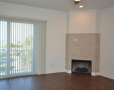 5728 Biscayne Court - Photo Thumbnail 32