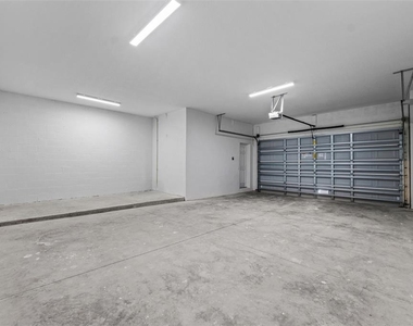 5728 Biscayne Court - Photo Thumbnail 49