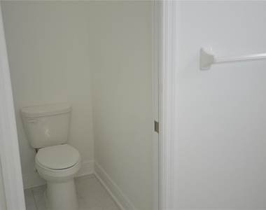 5728 Biscayne Court - Photo Thumbnail 39