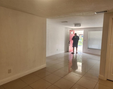 8518 Woodlake Drive - Photo Thumbnail 3