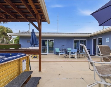 709 Highland Avenue N - Photo Thumbnail 27