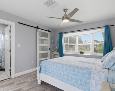 709 Highland Avenue N - Photo Thumbnail 12