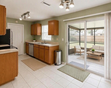 5117 Ellendale Avenue - Photo Thumbnail 6